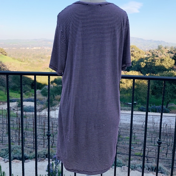 Brandy Melville T Shirt Dress (not sold anymore!) - Picture 3 of 3